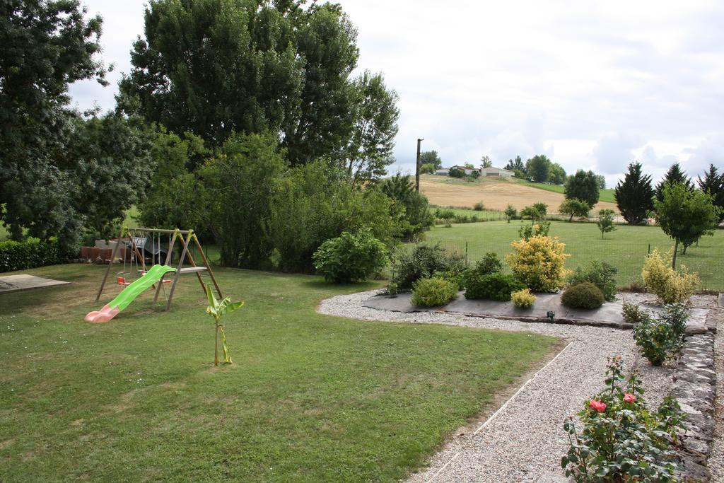 Bed and Breakfast Domaine 3 Soleils Labastide-de-Levis Екстер'єр фото